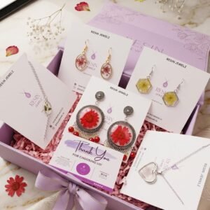 Floral Elegance Resin Jewelry Gift Hamper